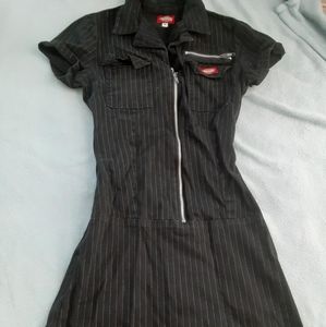 Collared black & white Skin tight dress